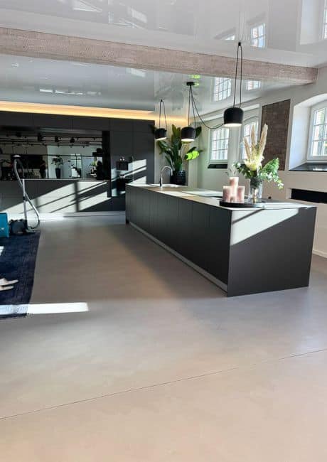 Moderne Kueche in Betonoptik.